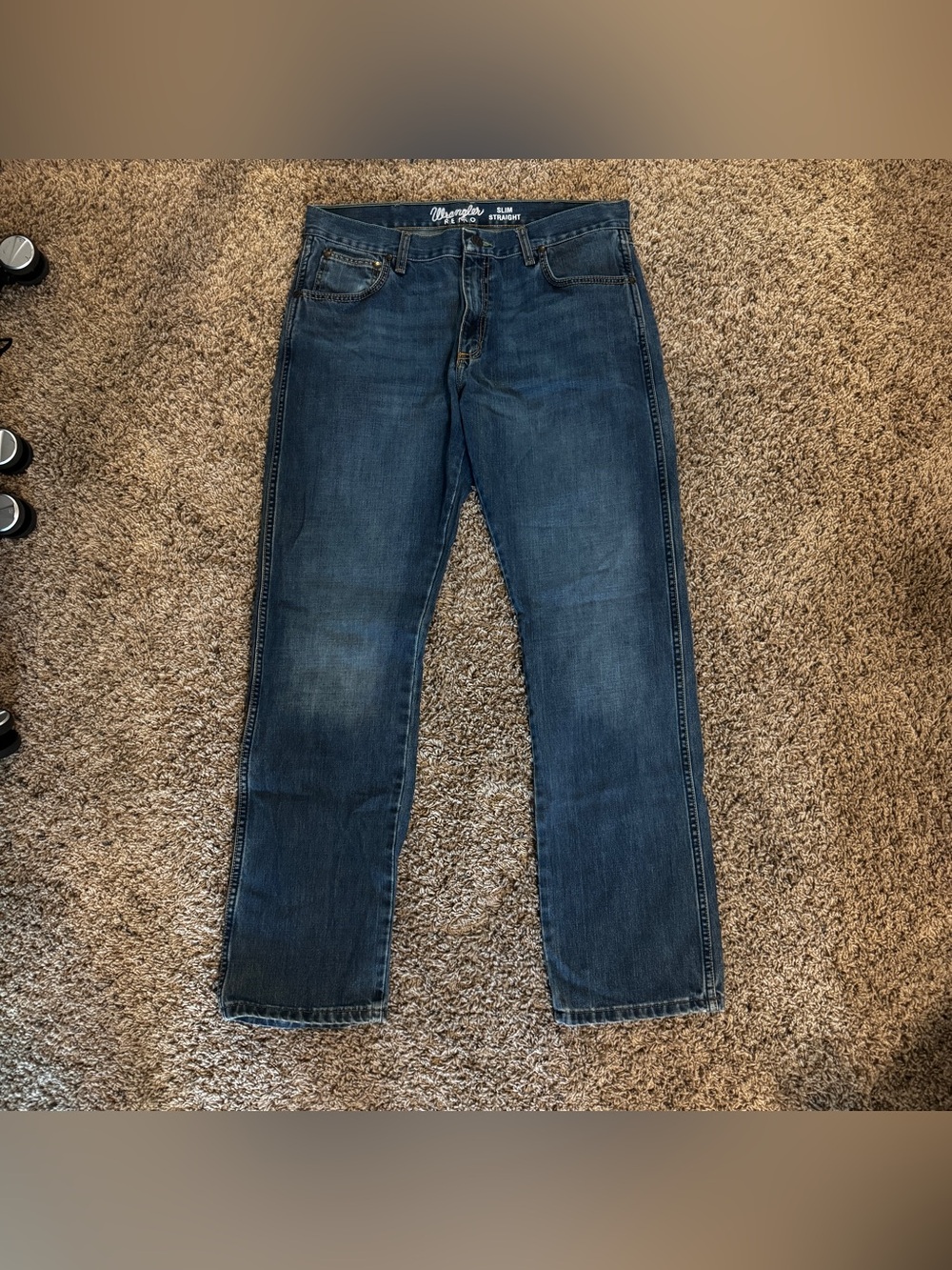 Wrangler Retro Slim Straight - Picture 2 of 7